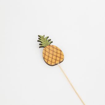 Wooden Pineapple Pick - 45cm